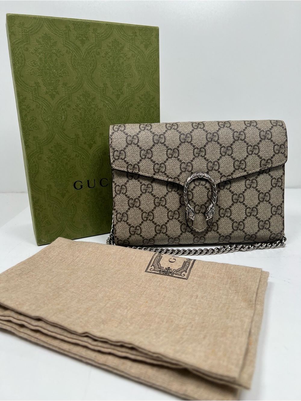 Gucci Dionysus wallet on chain GG Supreme Beige Shoulder Bag